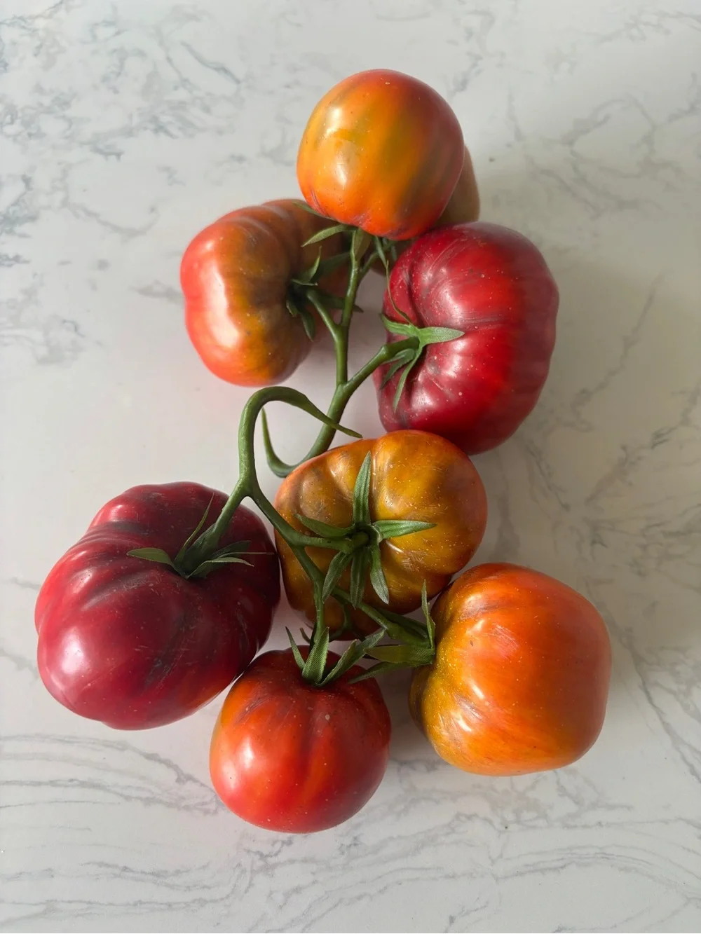 Set of two artificial vines of tomatoes
